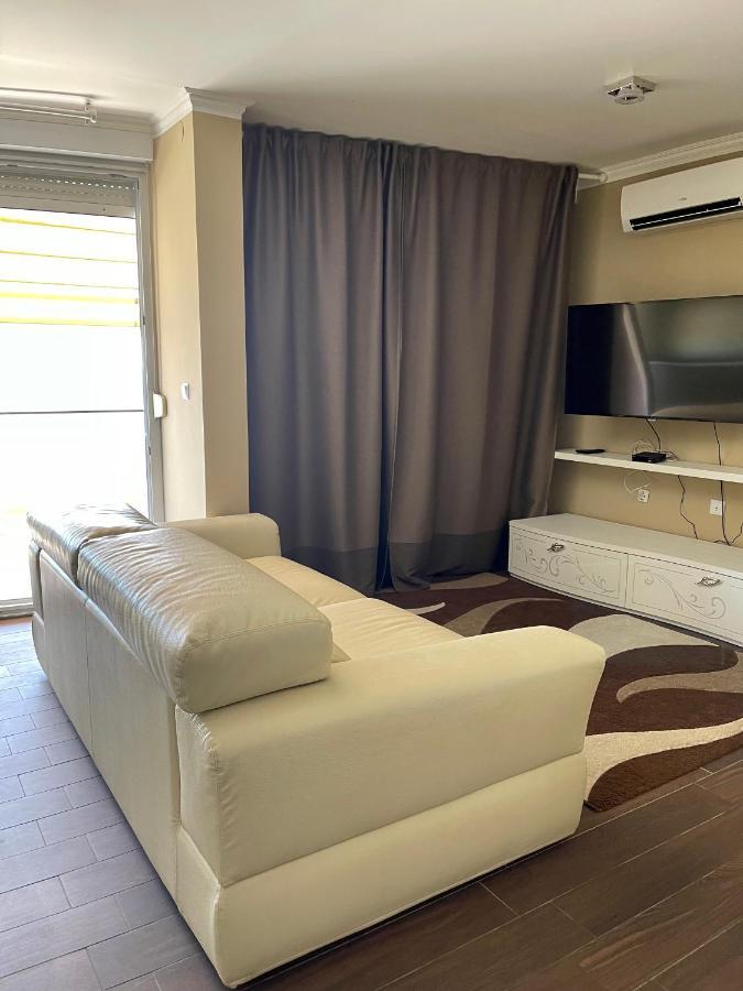 Apartments Prestige Петрчане Экстерьер фото