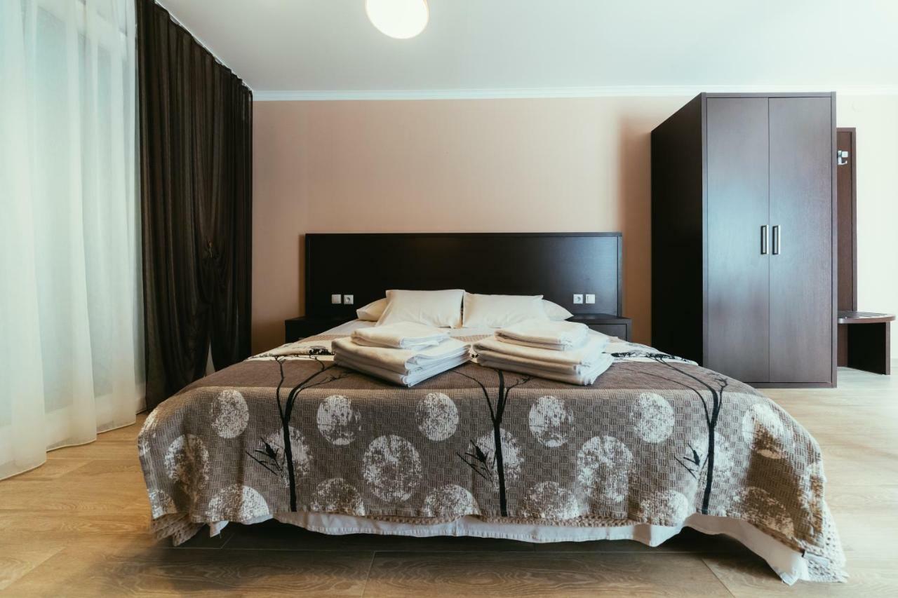 Apartments Prestige Петрчане Экстерьер фото